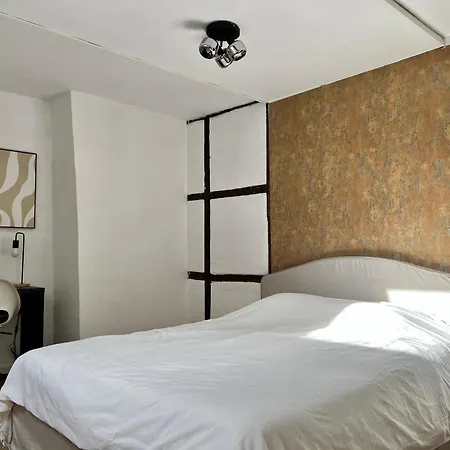 Clementine - 3 En Hypercentre *