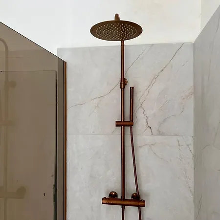 Clementine - 3 En Hypercentre