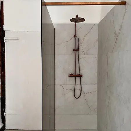 Clementine - 3 En Hypercentre